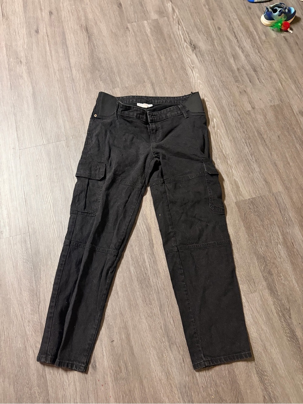 Black Women's Cargo Maternity Jeans - Classic Straight Fit